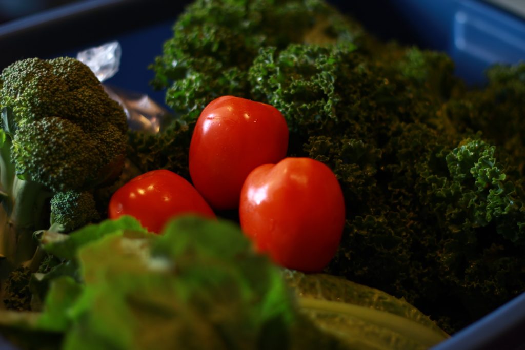 Sunshine Organics delivers organic, local produce right to your door. 